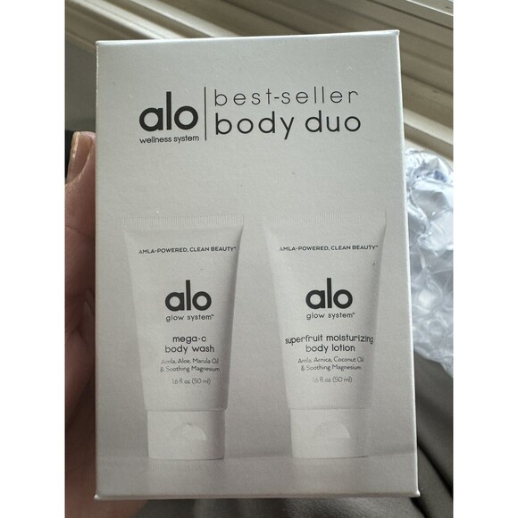 Alo Yoga Bestseller Body Duo Travel Set Mega-C Body Wash Superfruit Body Lotion - Picture 1 of 4